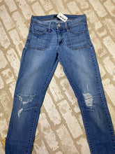 Load image into Gallery viewer, Flying Monkey Distressed Jeans (26/2)
