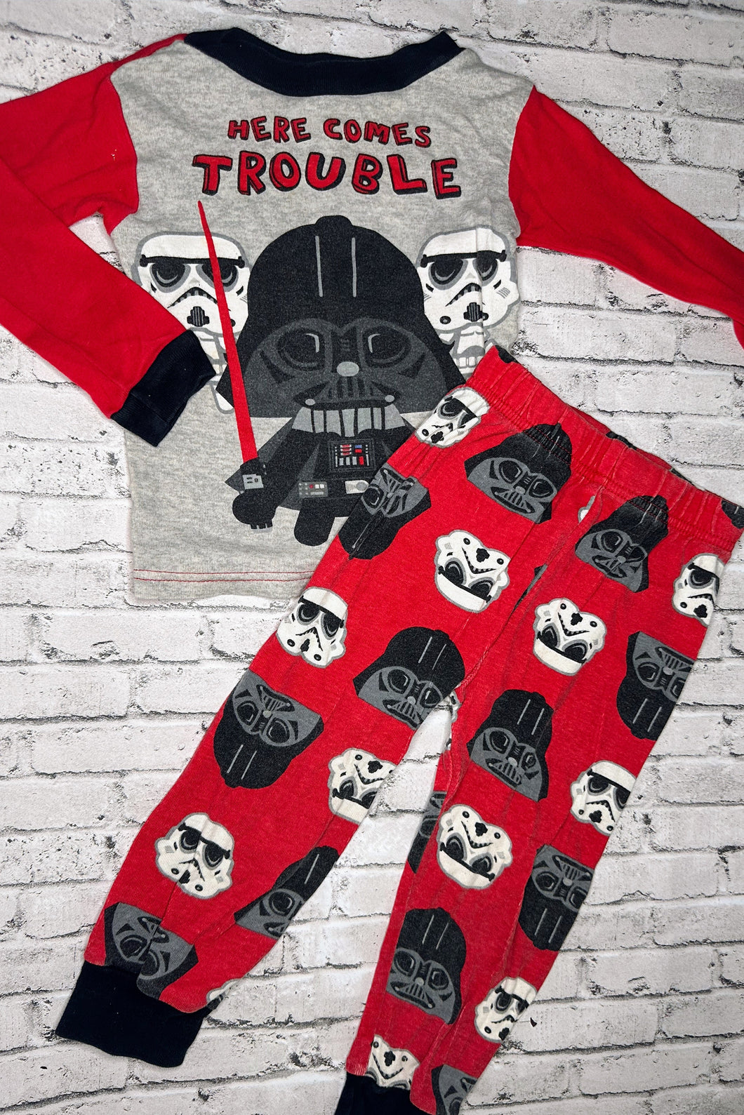 Star Wars: 2pc “Here Comes Trouble” PJ Set- 3T