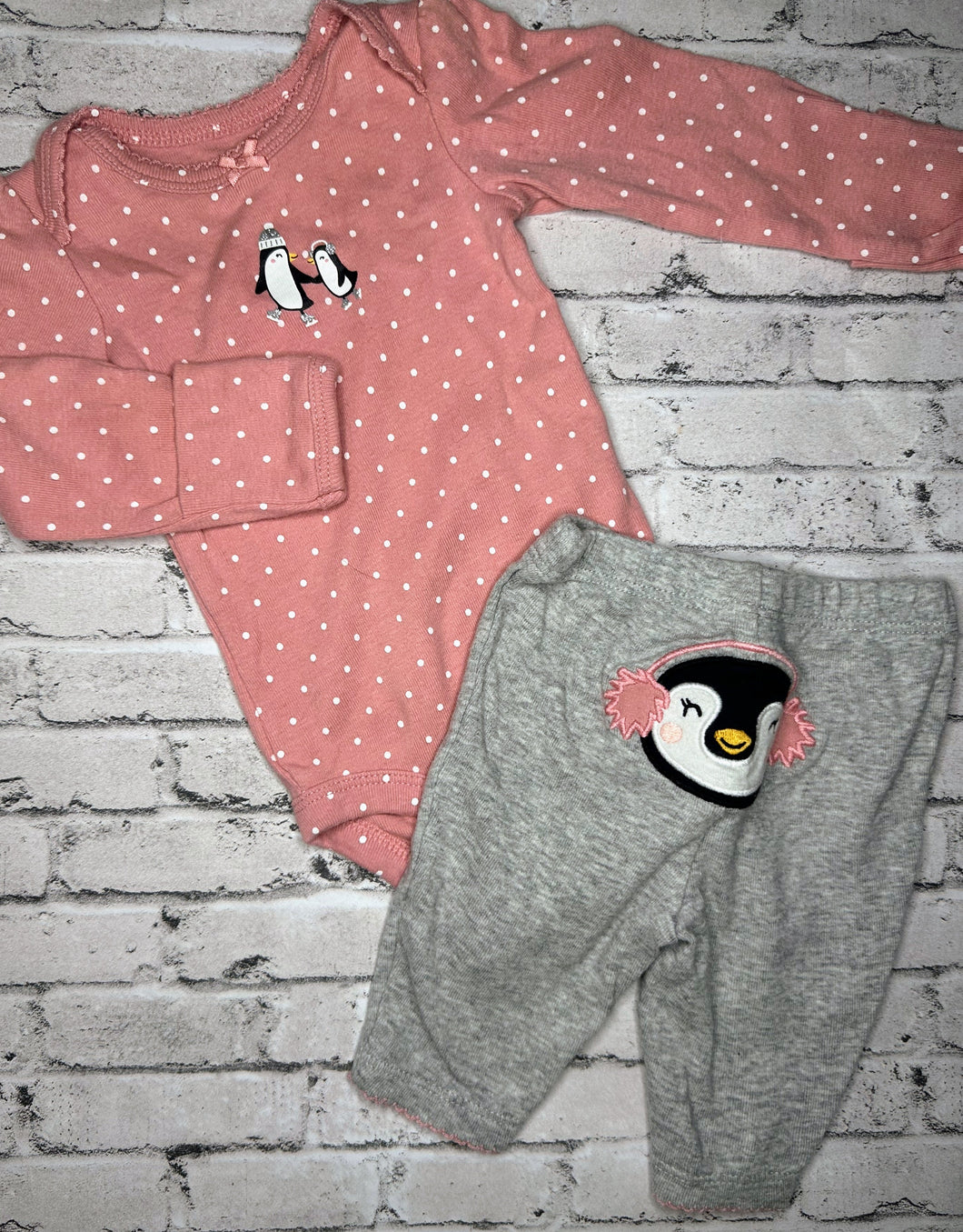 Carter’s: 2pc Penguin Set- Newborn