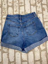 Load image into Gallery viewer, Wild Fable shorts (2)
