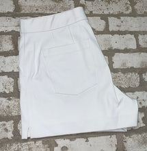 Load image into Gallery viewer, Spanx 4&quot; Shorts NEW!- (L)

