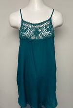 Load image into Gallery viewer, Maurices Emerald Tank NEW!- (XXL)
