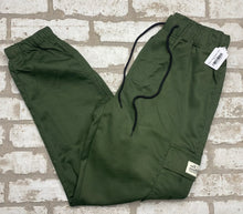 Load image into Gallery viewer, Shein Cargo Pants- (XS)
