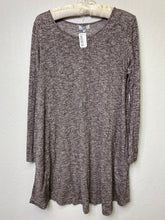 Load image into Gallery viewer, PIKO (L) Knit Tunic Dress Heathered brown
