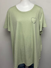 Load image into Gallery viewer, Lane Bryant Graphic- (3X)
