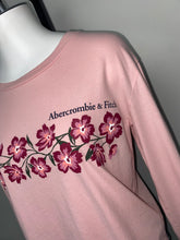 Load image into Gallery viewer, Abercrombie &amp; Fitch Tee- (S)
