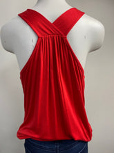 Load image into Gallery viewer, studio Y red tank top (M)
