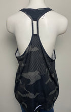 Load image into Gallery viewer, Under Armour Tank- (XL)
