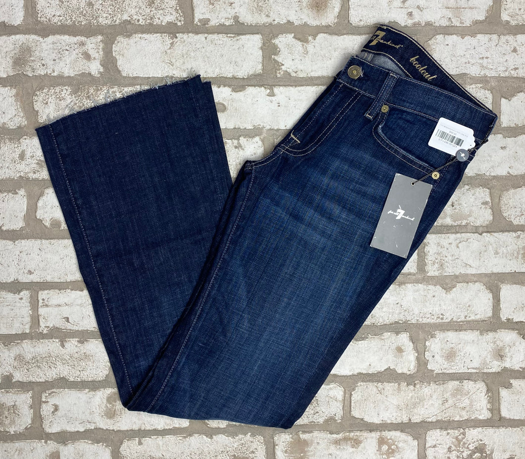 7 For All Mankind Bootcut NEW!- (Size 28
