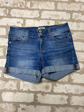 Load image into Gallery viewer, MUDD denim Shorts (7)
