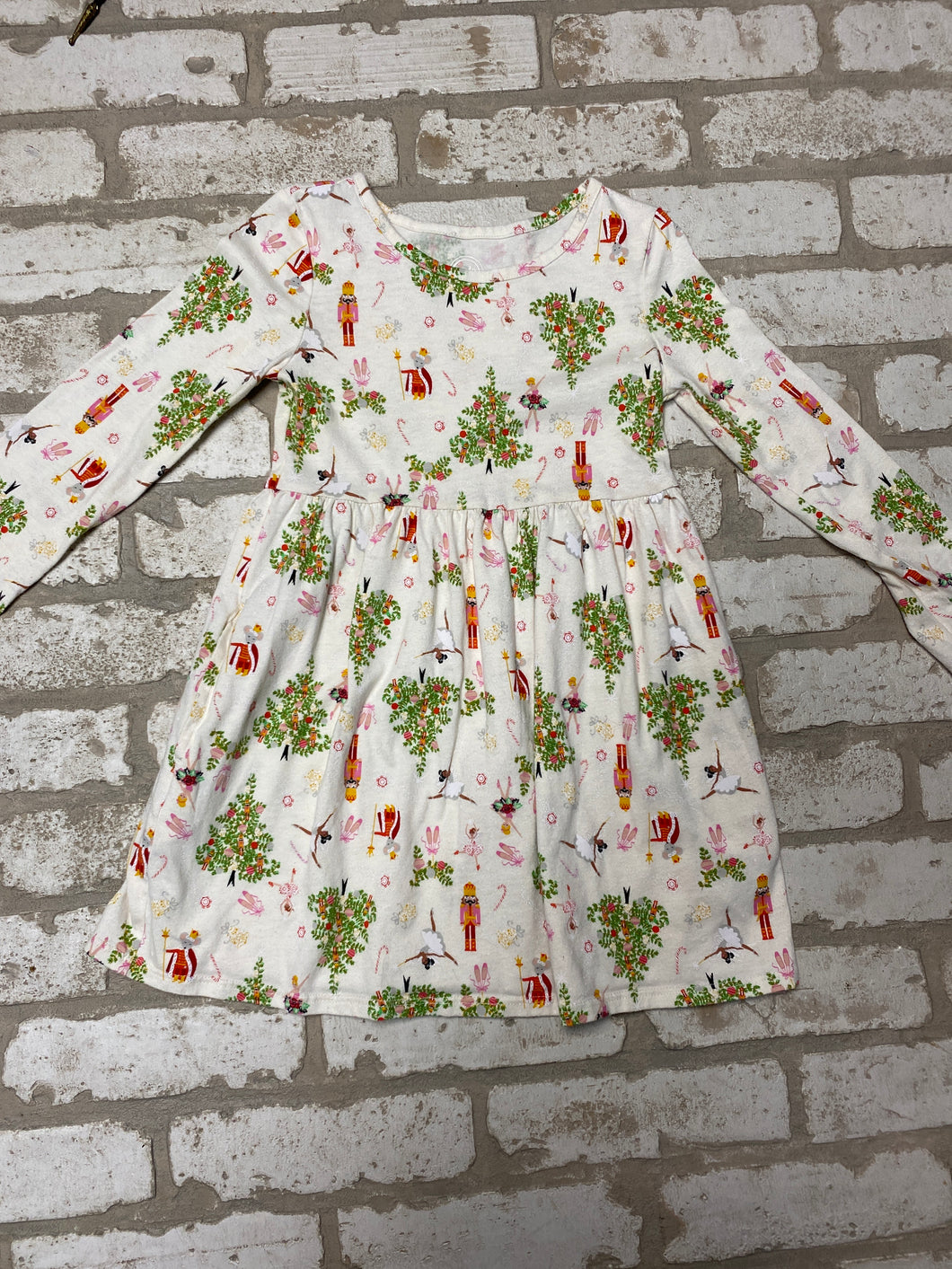 Wonder Nation Christmas Dress (4/5)