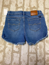 Load image into Gallery viewer, Lucky Brand Kids Shorts (12)

