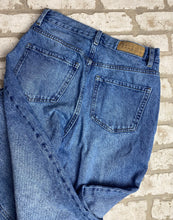 Load image into Gallery viewer, Pacsun High Rise Bootcut- (Size 28&quot;)
