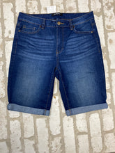 Load image into Gallery viewer, d.jeans bermuda shorts (6)
