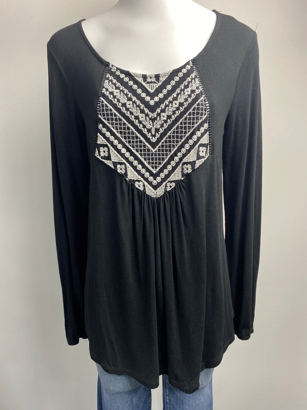 Maurices Long Sleeve (M)