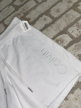 Load image into Gallery viewer, Calvin Klein Shorts- (S)
