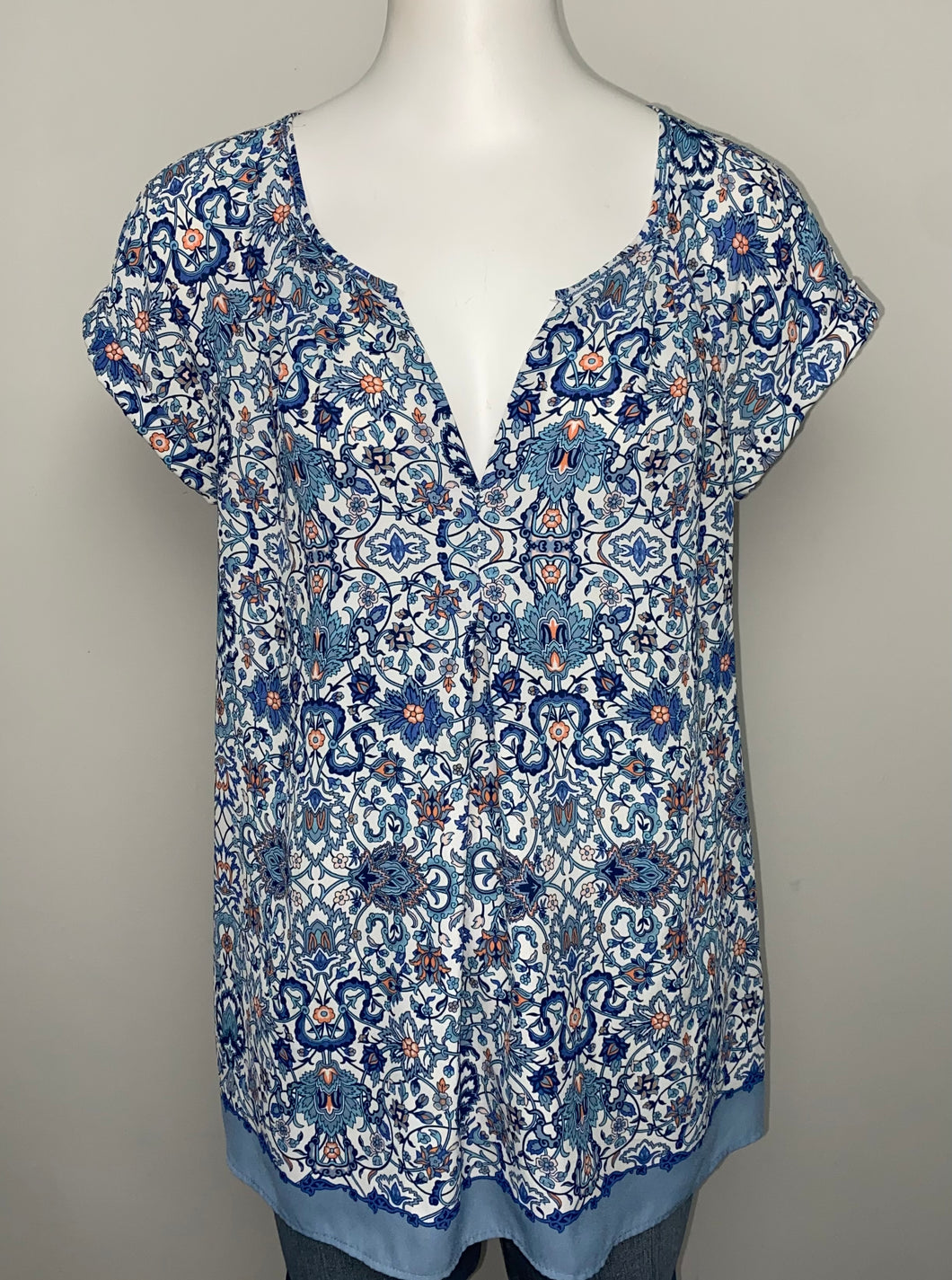 Max Studio Tee- (M)