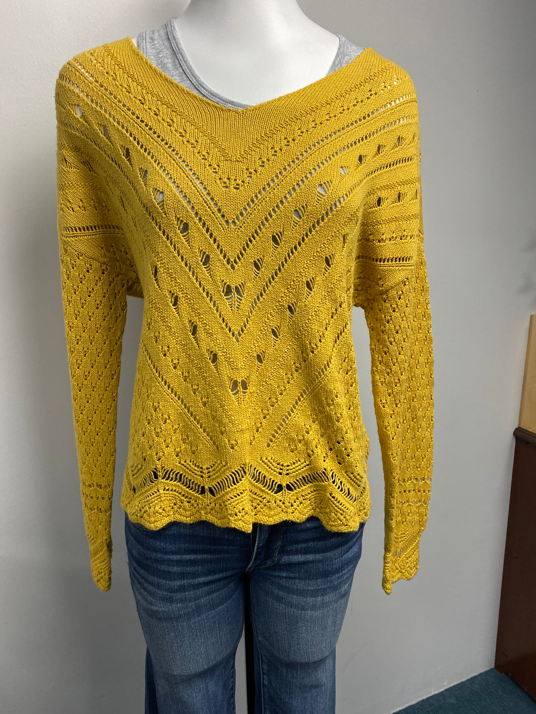 Maurices long sleeve sweater (M)