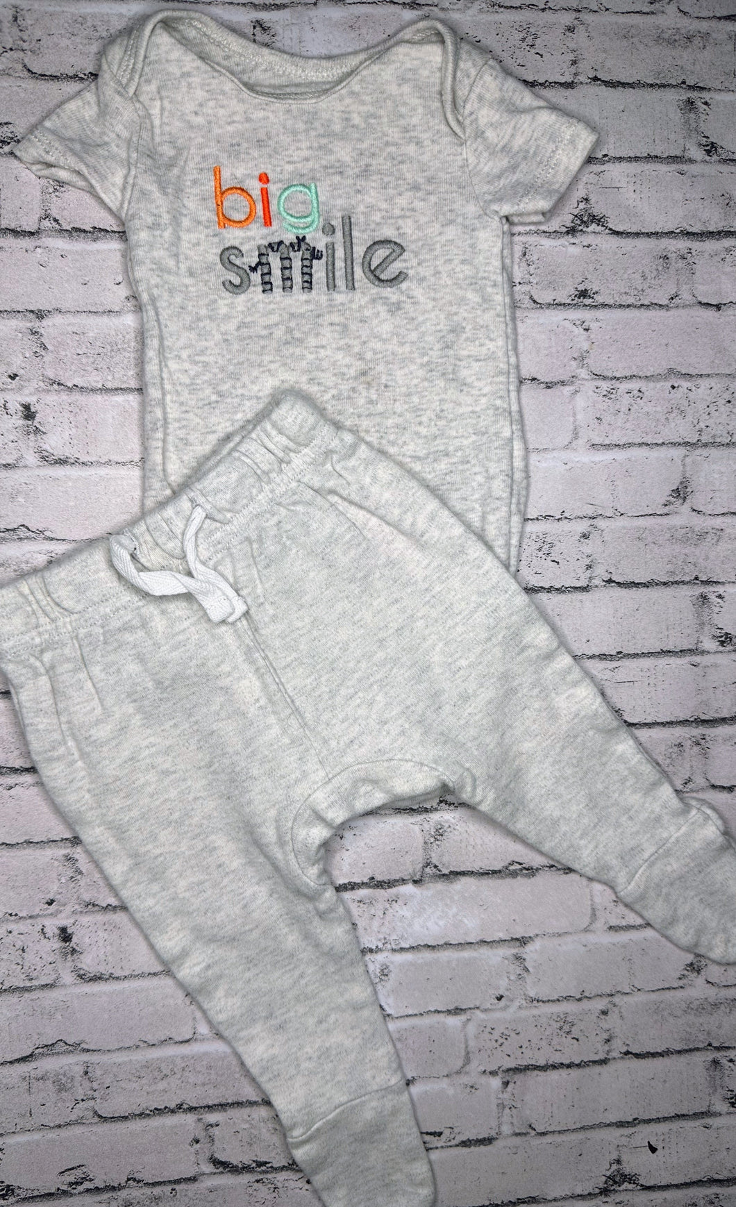 2pc Gray “Big Smile” Set- Newborn