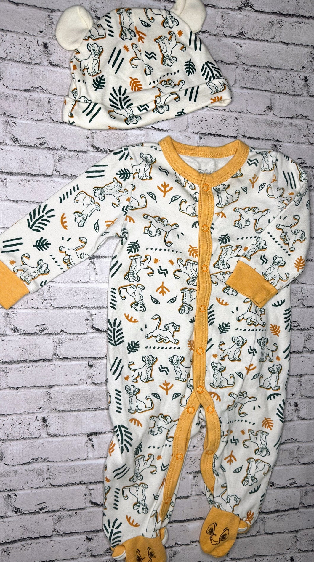 Disney: Lion King Sleeper + Hat- 6m