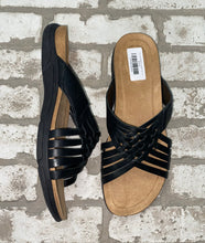 Load image into Gallery viewer, Easy Spirit Meadow Sandals- (Size 12)
