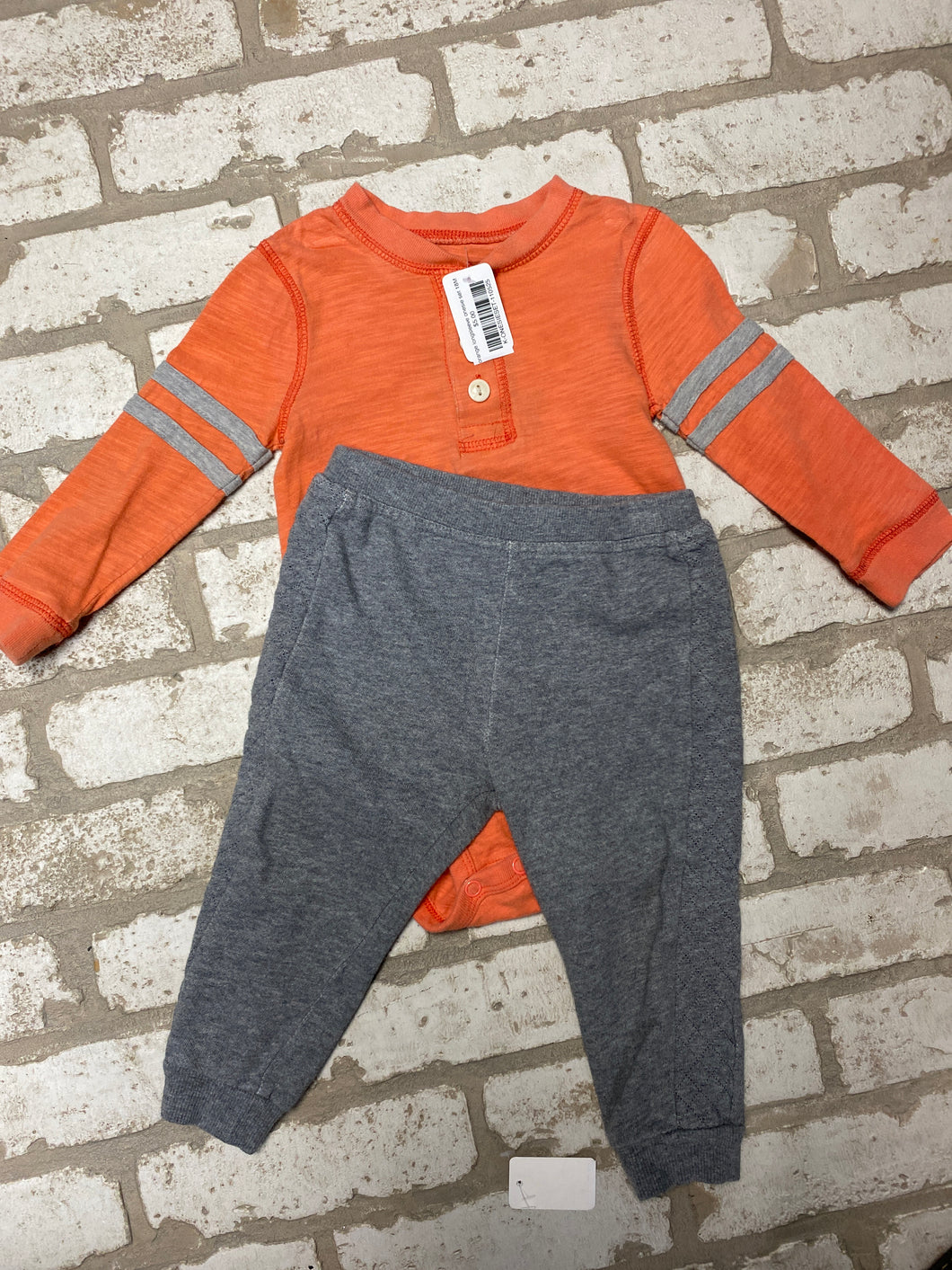 orange longsleeve onesie set 18M