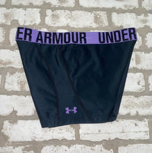 Load image into Gallery viewer, Under Armour Compression- (M)
