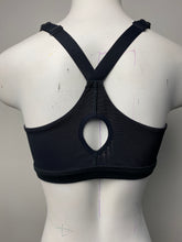 Load image into Gallery viewer, Gymshark Sports Bra (L)
