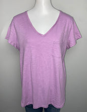 Load image into Gallery viewer, A&amp;I V-Neck- (L)
