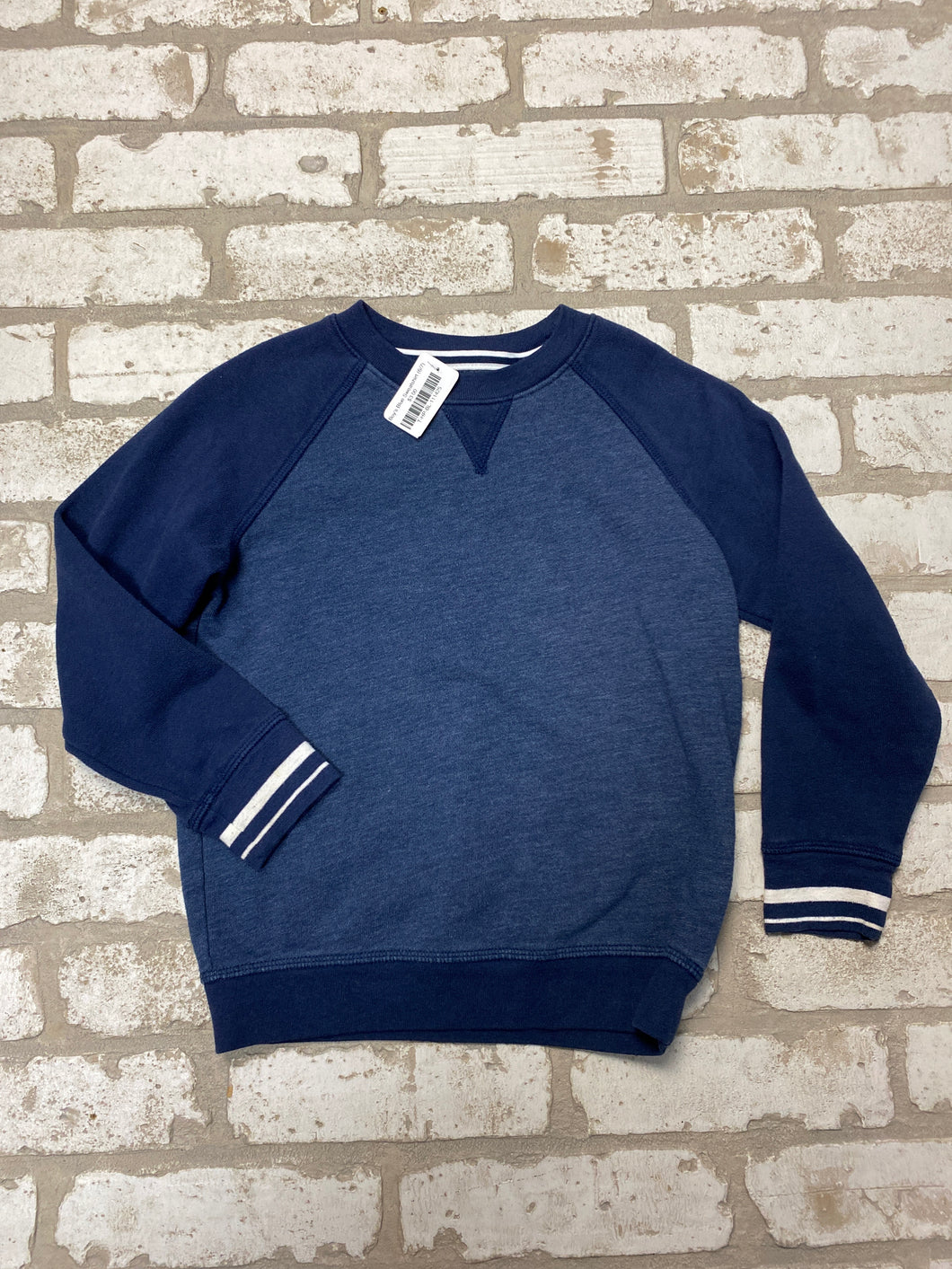 Boy's Blue Sweatshirt (6/7)