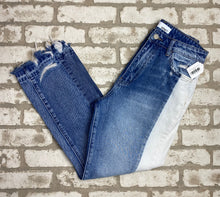 Load image into Gallery viewer, Vervet High Rise Straight Jeans- (Size 27&quot;)
