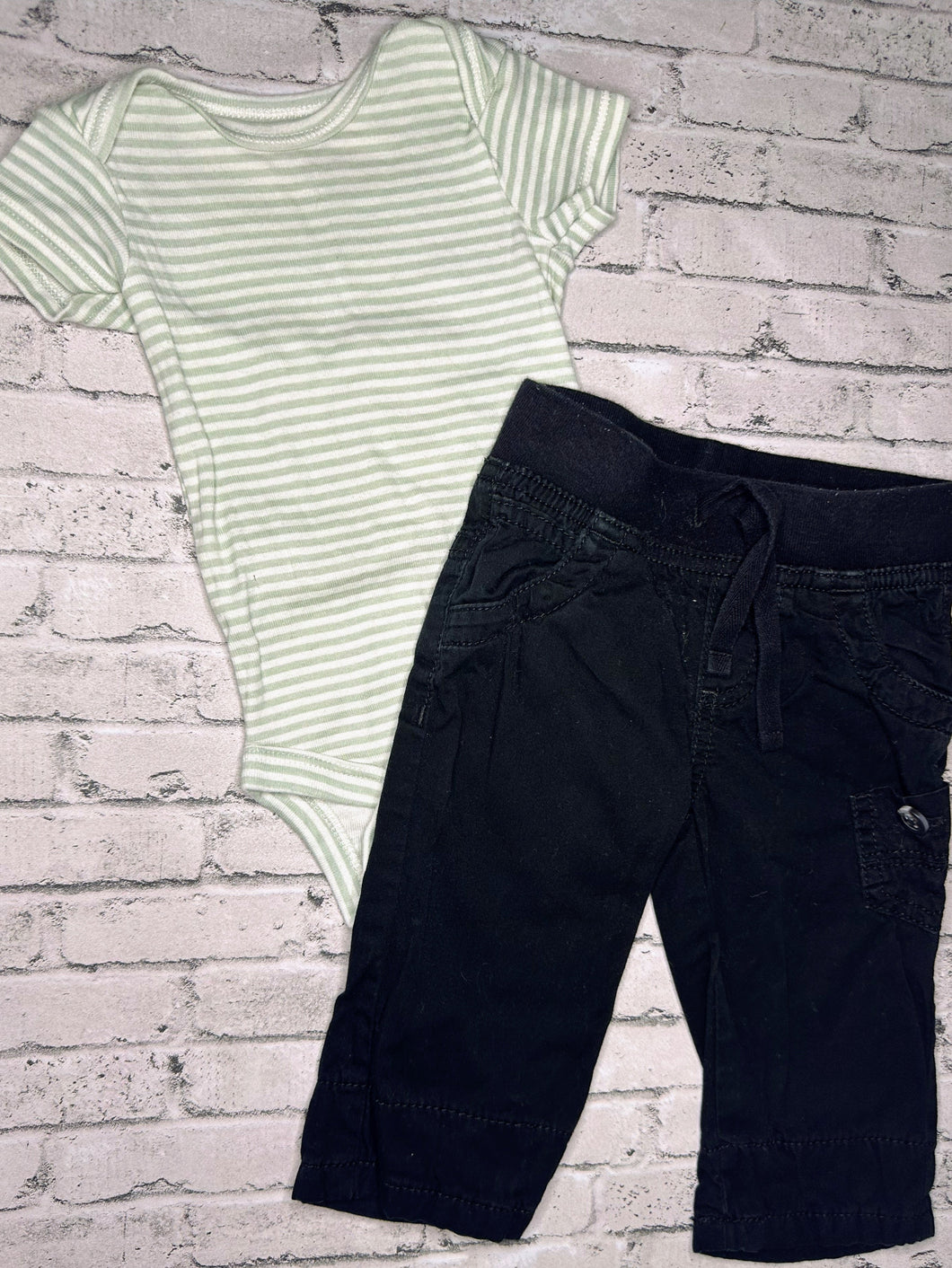Gerber/Old Navy: Mint Set- 0/3m