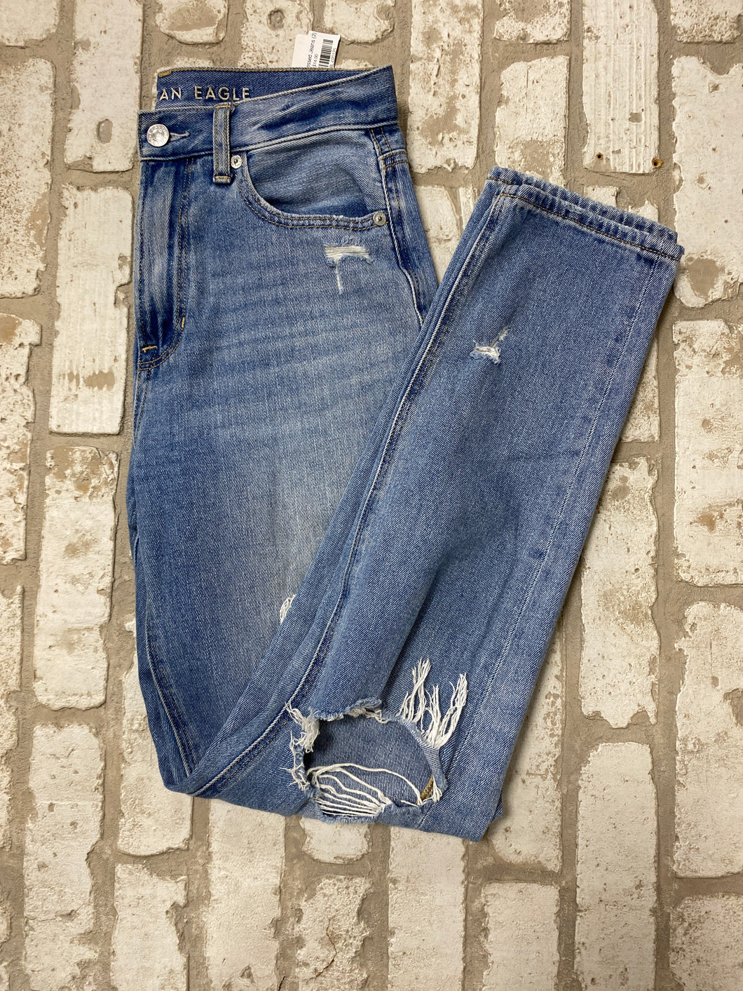 AE Distressed Jeans (2)