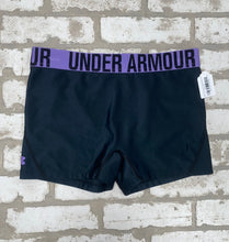 Load image into Gallery viewer, Under Armour Compression- (M)
