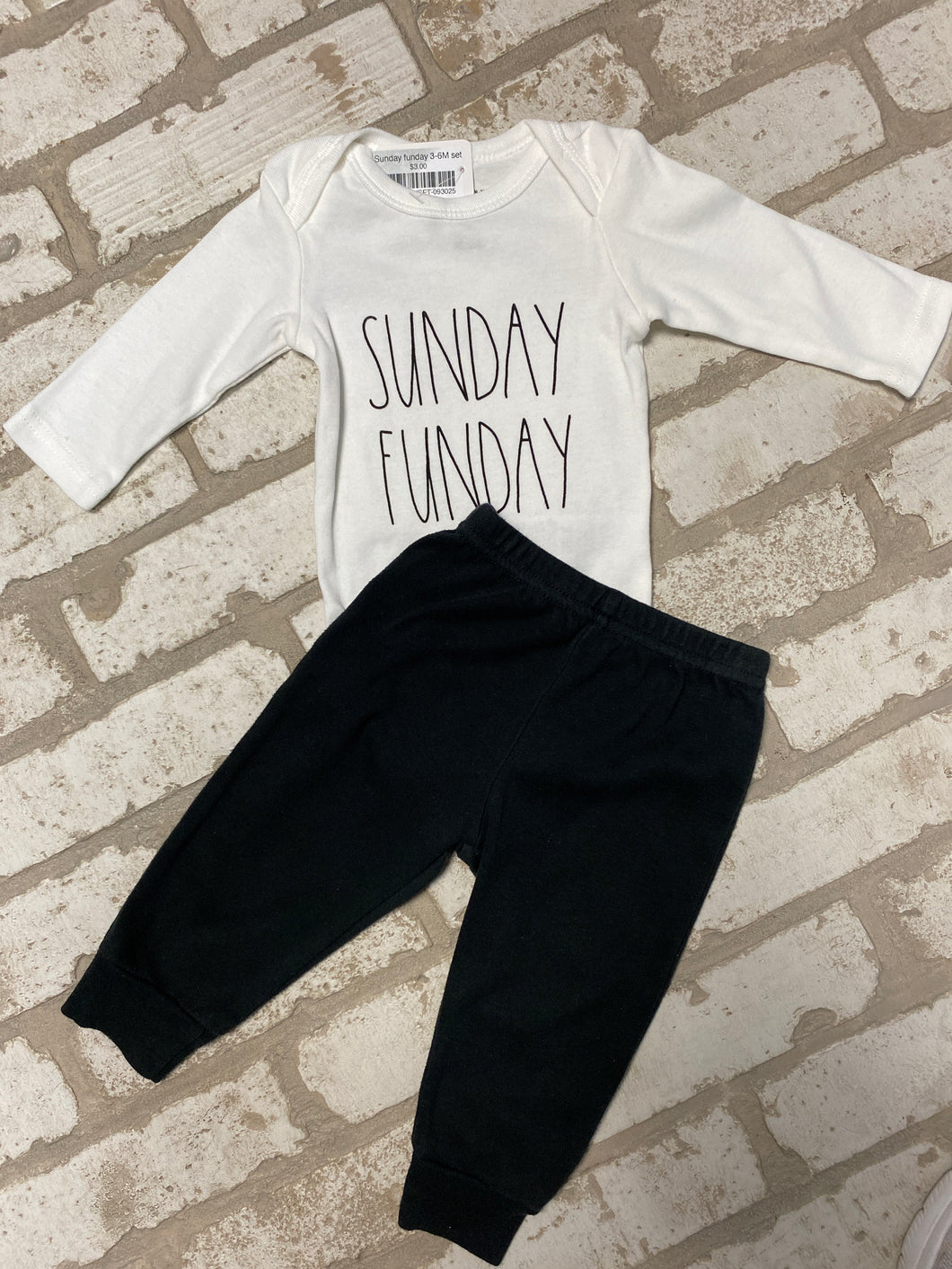 Sunday funday 3-6M set