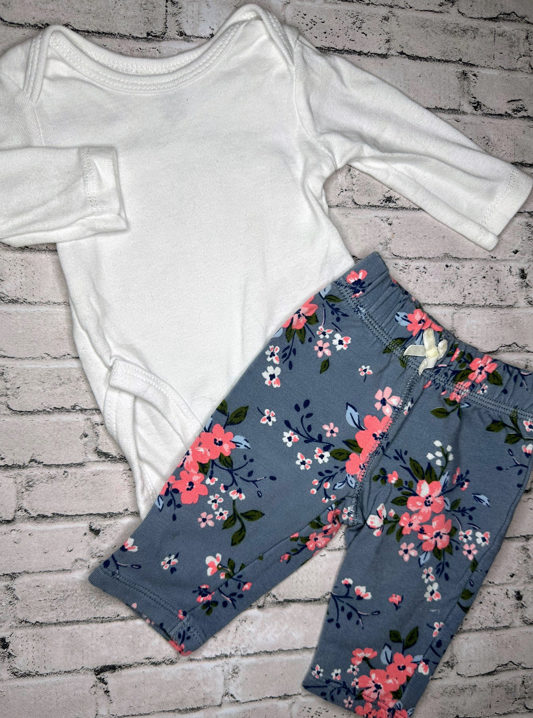 2pc White/Floral Set- Newborn