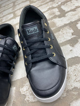 Load image into Gallery viewer, KEDS Black Shoes- (Size 8.5)
