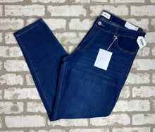 Load image into Gallery viewer, Kancan Skinny NEW!- (Size 15)
