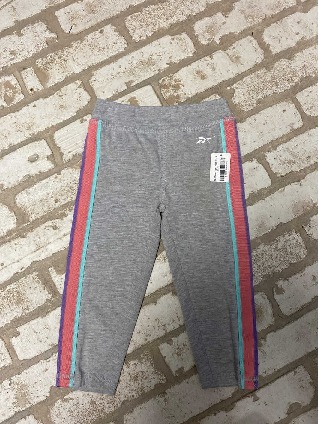 reebok capri kids (3T)