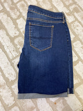 Load image into Gallery viewer, Arizona Bermuda Shorts (15)NEW
