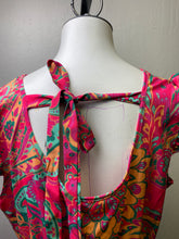 Load image into Gallery viewer, Pink Flower Dress (XL)
