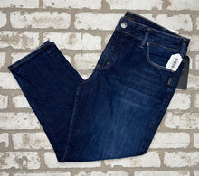 Load image into Gallery viewer, Silver Avery Skinny Crop NEW!- (Size 34&quot;)
