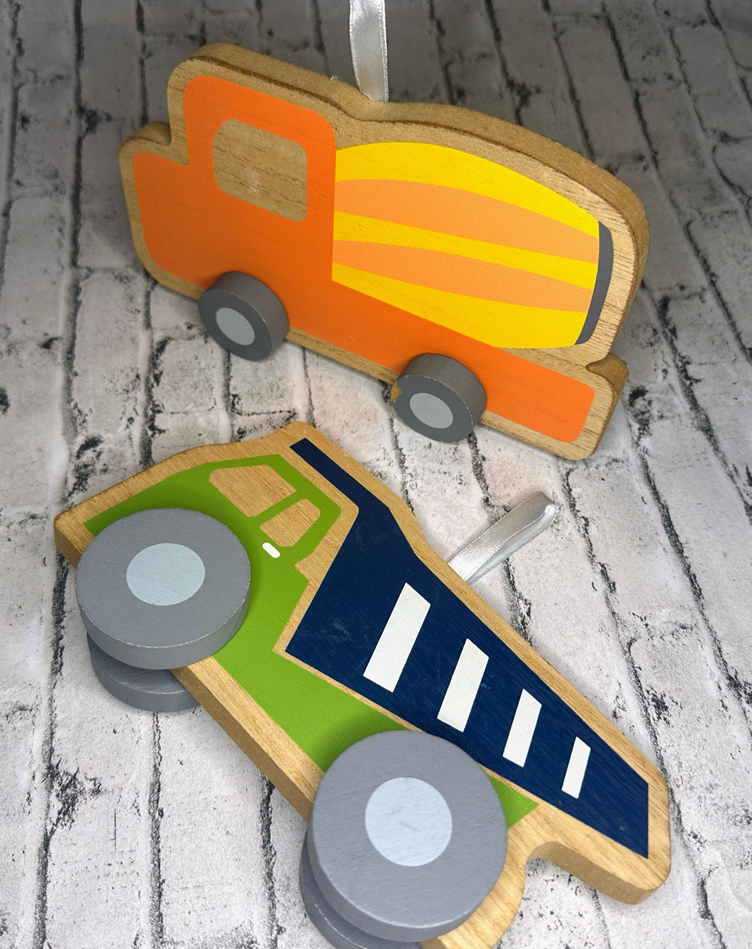 2pc Wooden Truck Decor - 8” Long