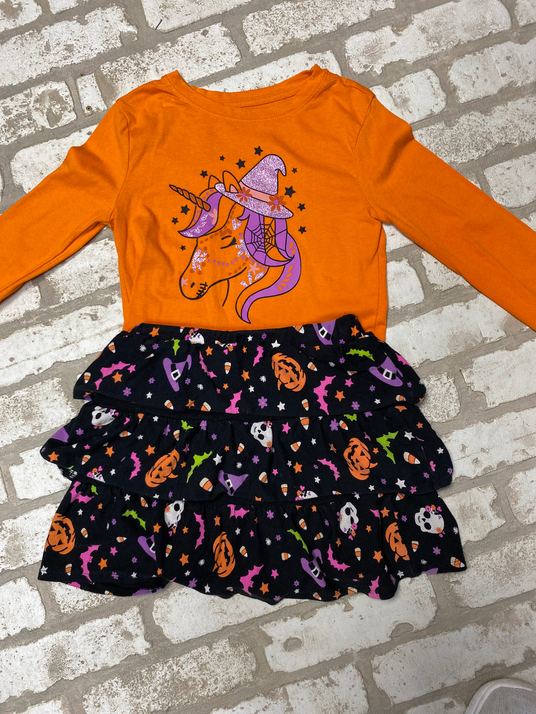 Girl's Halloween outfit (6/6X)