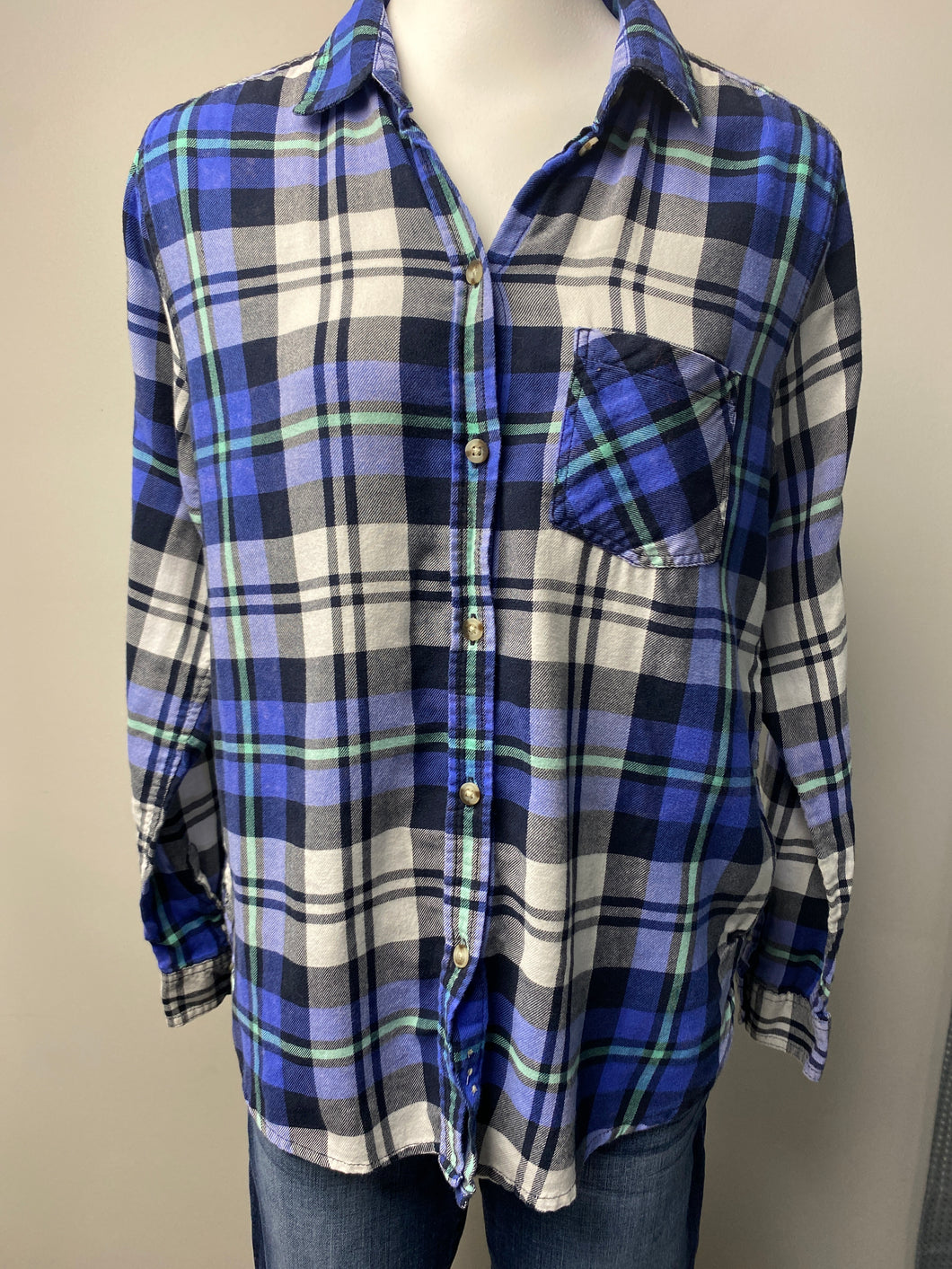 AE Boyfriend Flannel (M)
