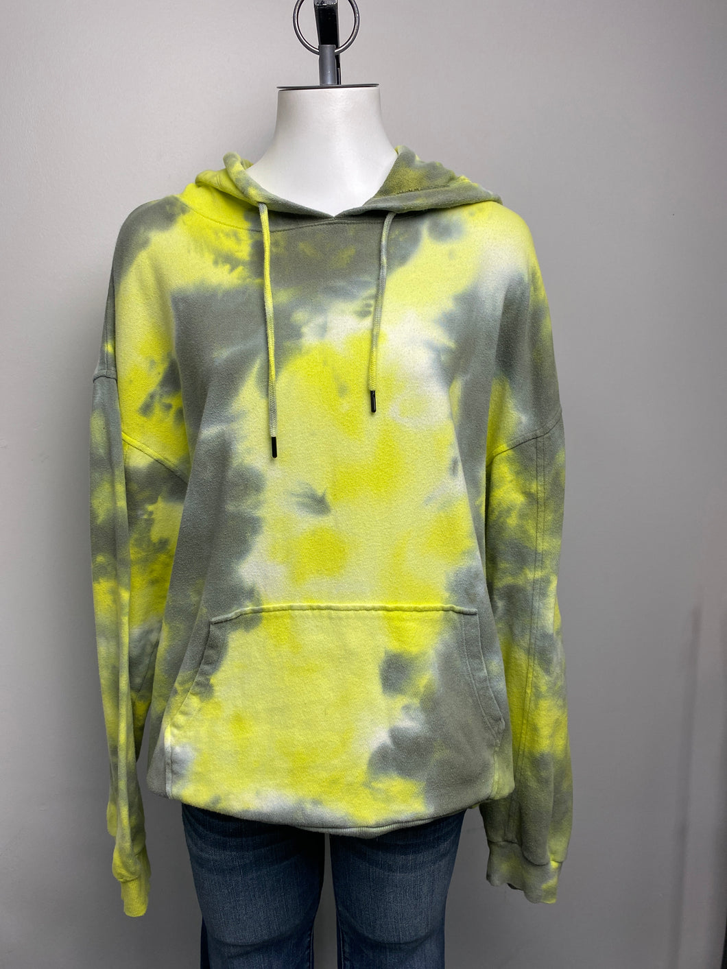 Fabletics hoodie (M)