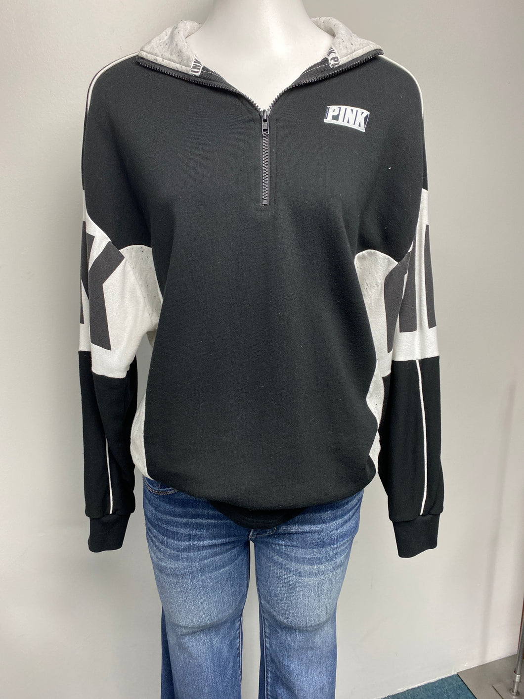 Victoria secret pink hoodie (S)