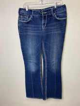 Load image into Gallery viewer, Silver (30/34) Boot Cut Suki Jeans
