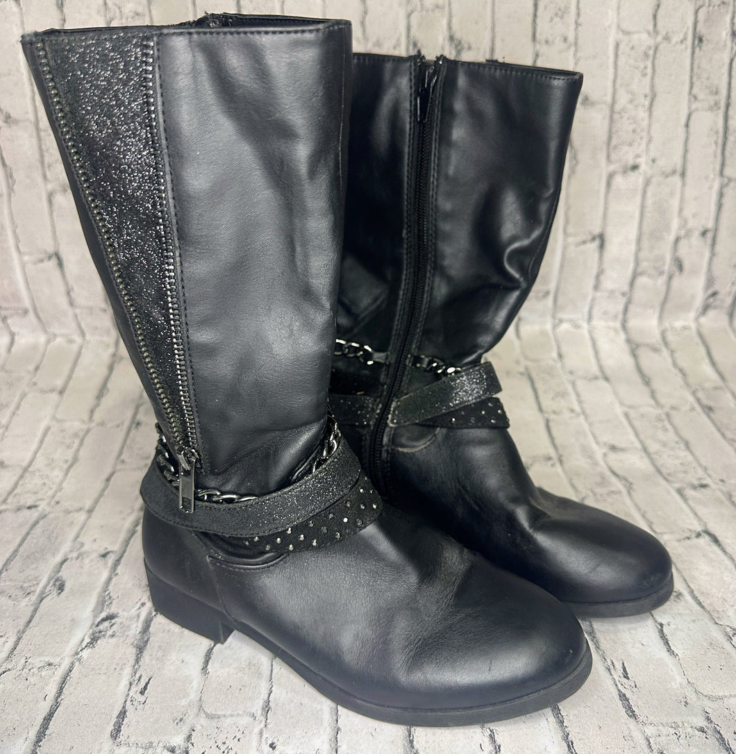 American Eagle: Black Shimmer & Chain Boots - 2Y