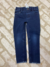 Load image into Gallery viewer, Garanimals (4T) Women's Dk Jeans GUC
